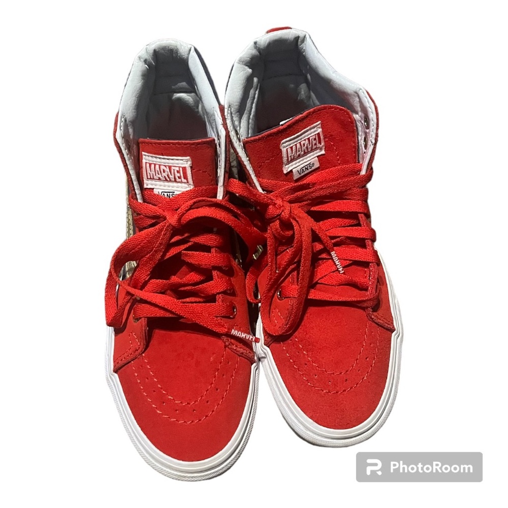 Van X Marvel Captain  Limited Edition Sold Out SK8 High Top Men 5.5 or Women 7.
